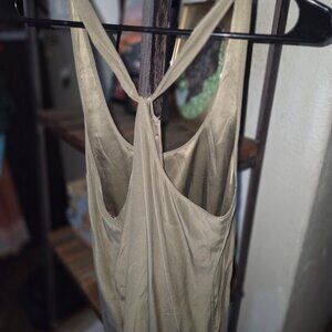 OLIVE GREEN RAZOR BACK